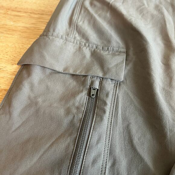 All in Motion Women's Green Stretch Woven Lined Pants - Size Large - NWT - Picture 12 of 15